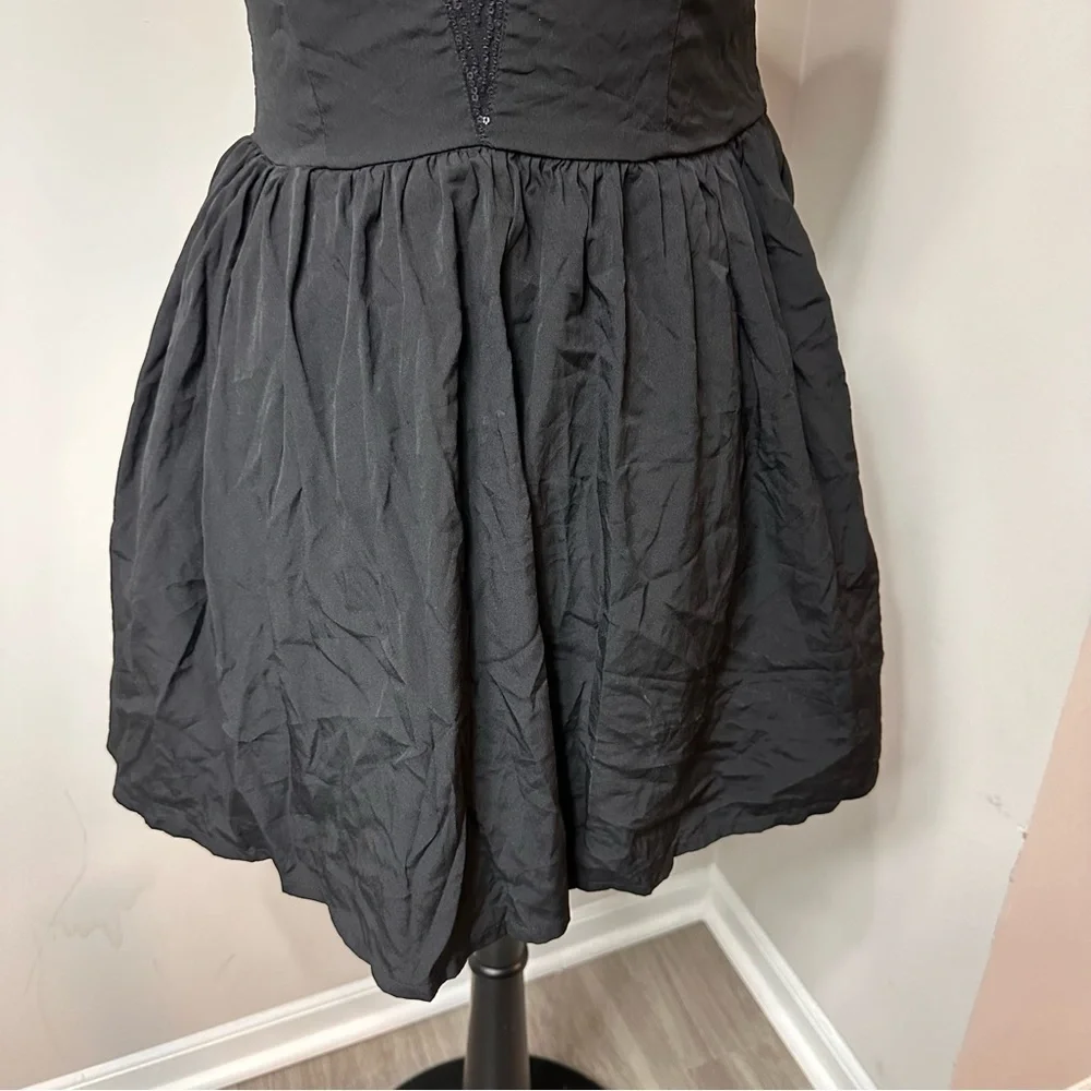 Forever21 Black Sleeveless Sequins Dress in Size Large